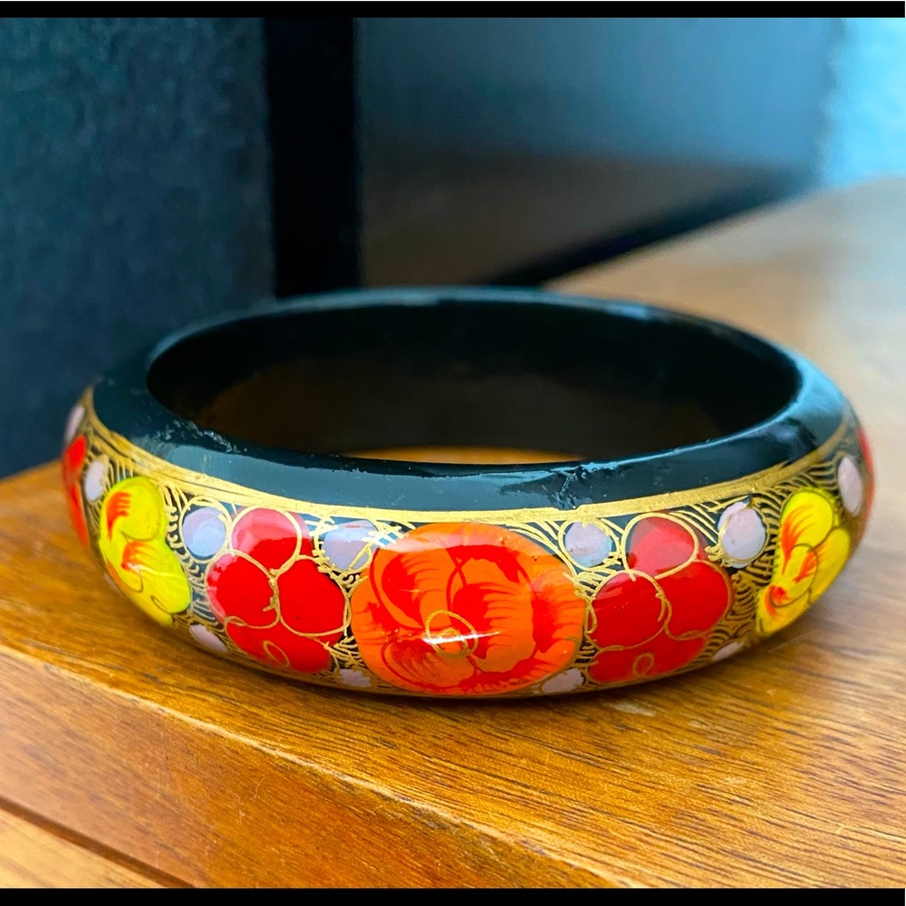 NWT Beautifully Hand Painted Red Orange & Gold Boho Wood Bracelet Bangle